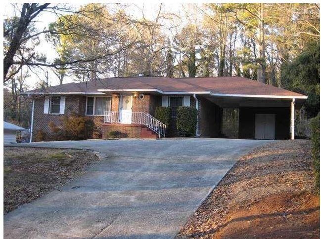 Property Photo: 2835 Cascade Road SW GA 30311