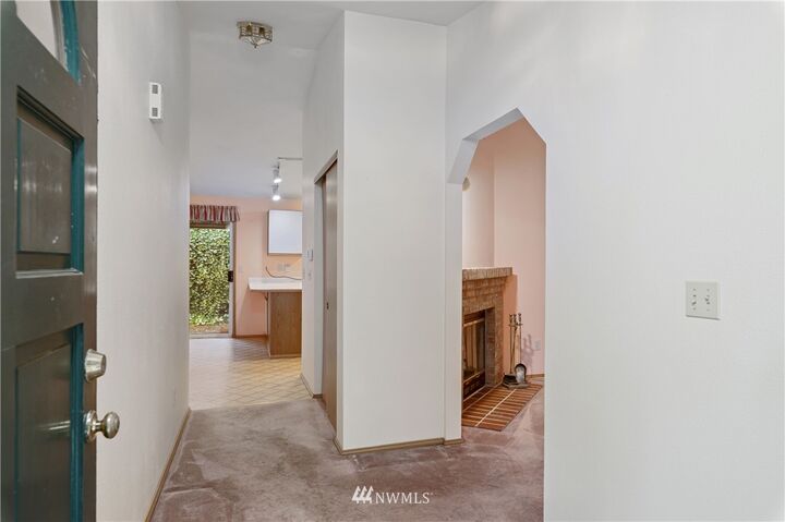 Property Photo: 13606 112th Avenue Ct E WA 98374