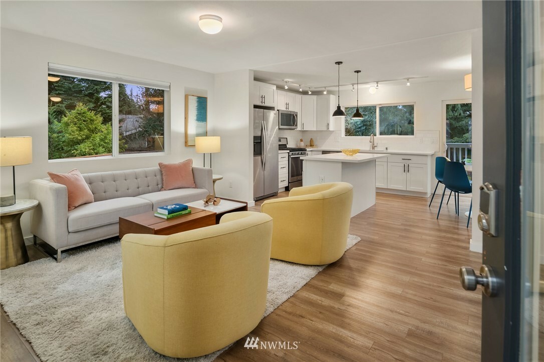 Property Photo: 2310 N 185th Street WA 98133