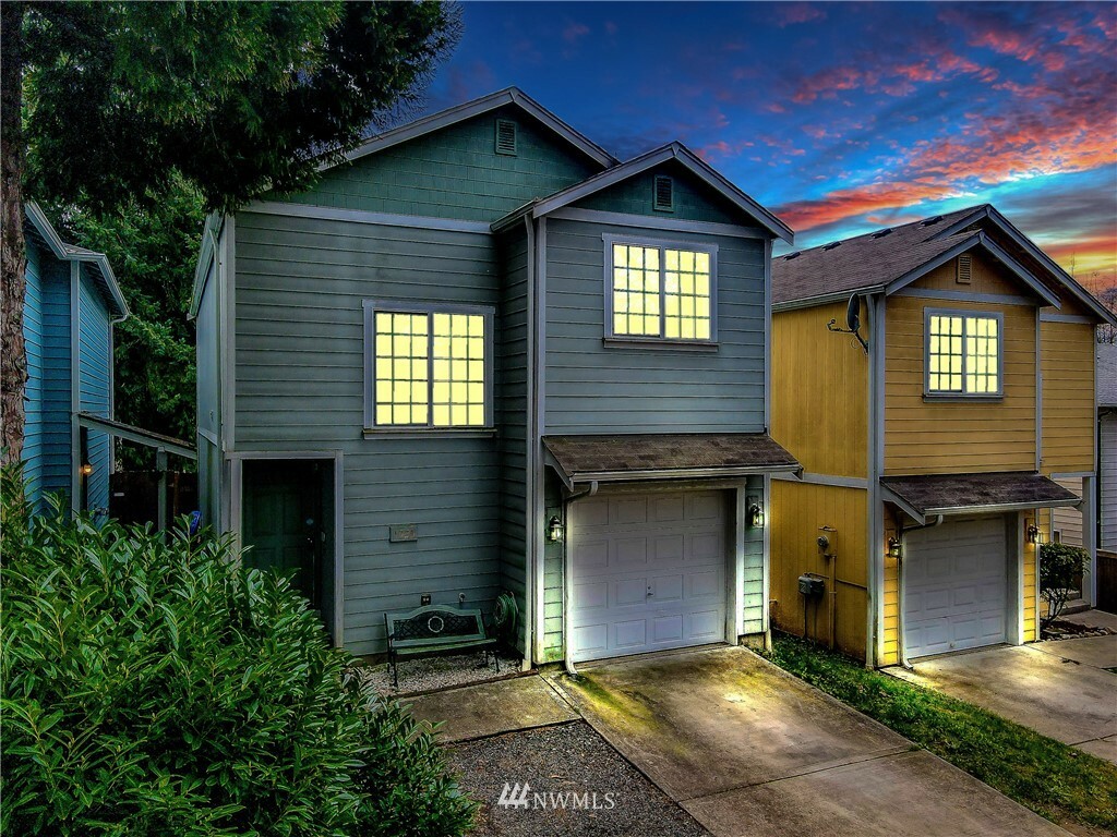Property Photo:  1925 NE Green Glen Lane  WA 98311 
