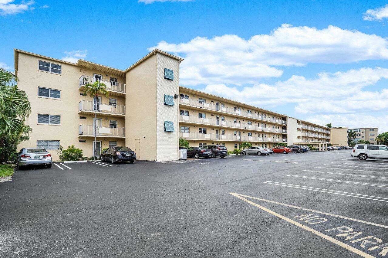 Property Photo: 2615 NE 3rd 2130 Court 213 FL 33435