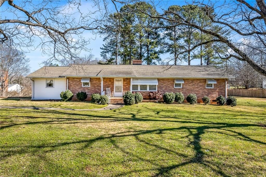 Property Photo: 308 Alfred Road SC 29640