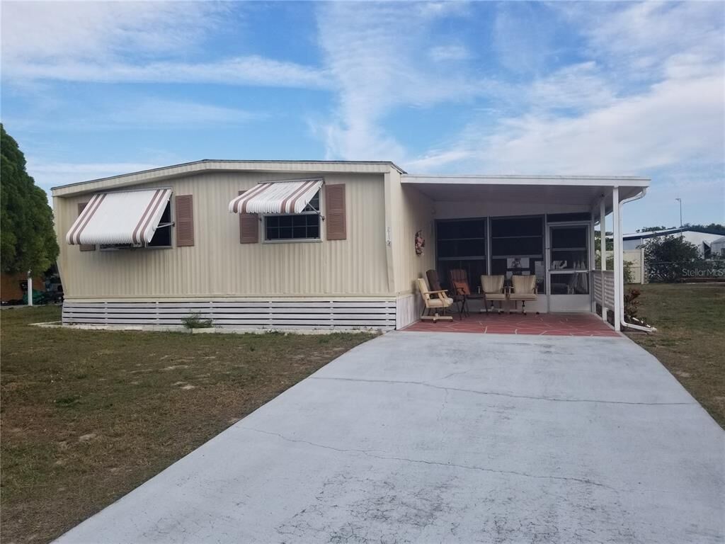 Property Photo:  2124 Lois Boulevard  FL 33850 