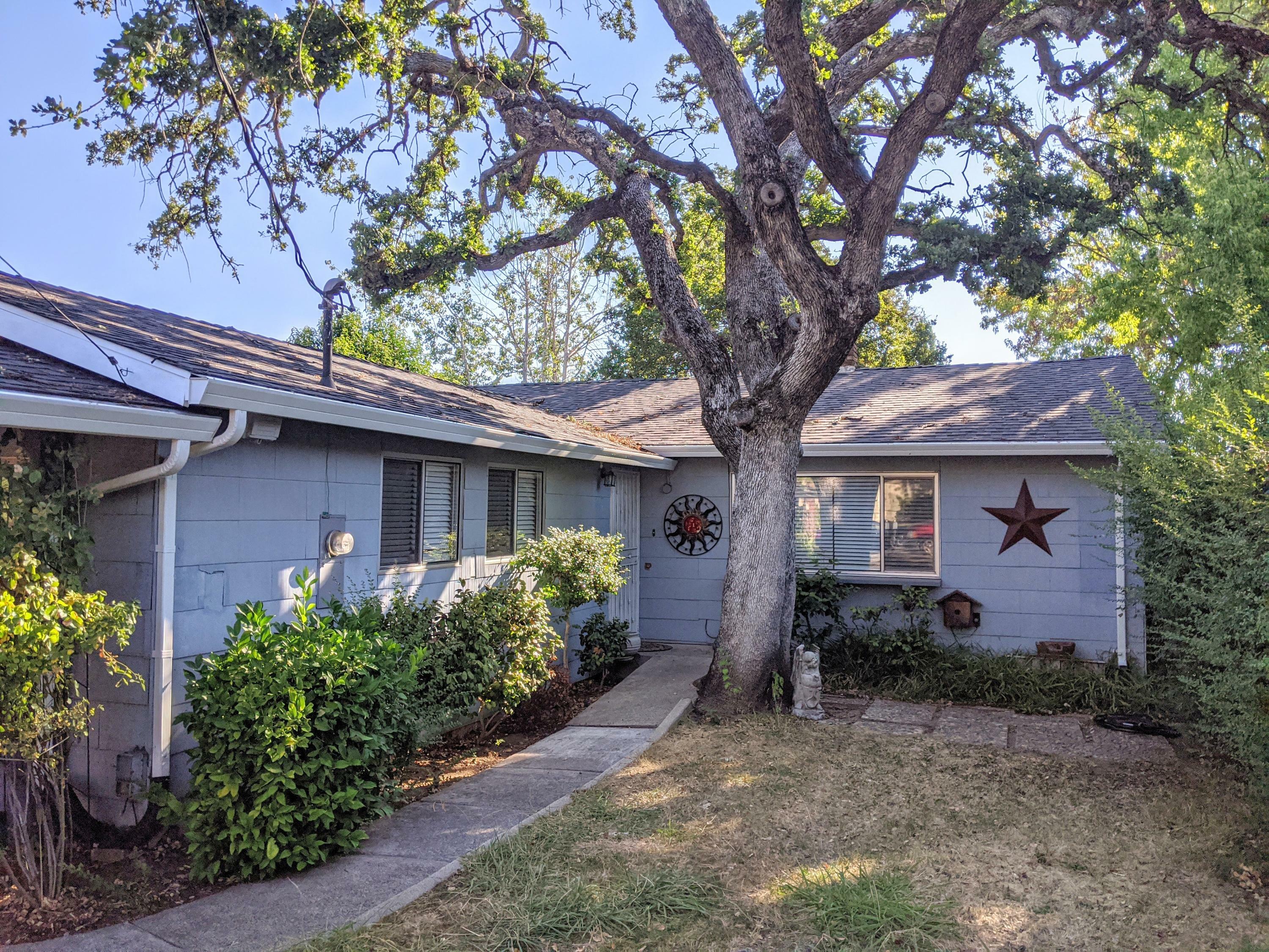 Property Photo:  1545 Oak Street  CA 96001 