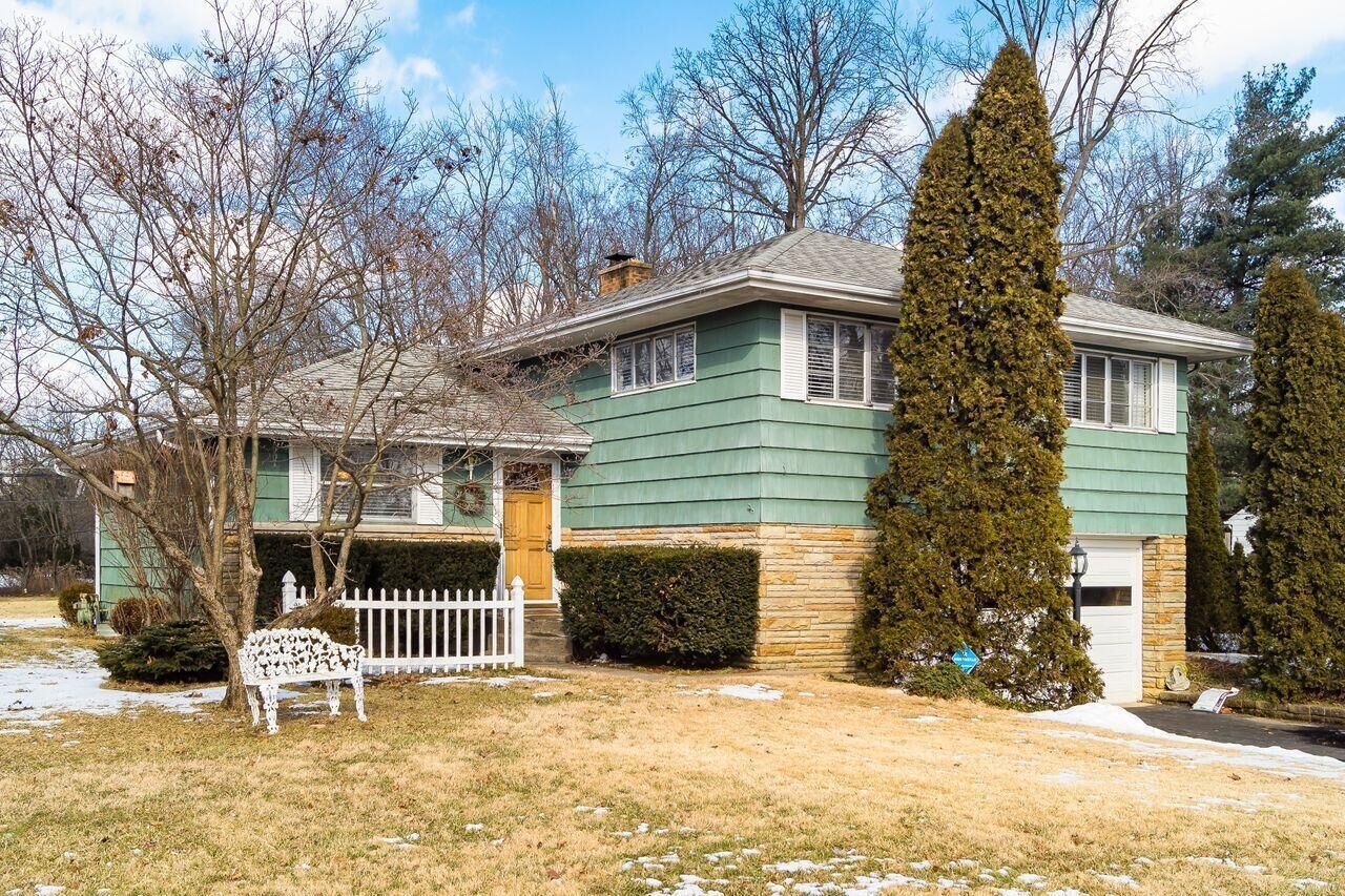 Property Photo:  2530 Wildwood Road  OH 43231 