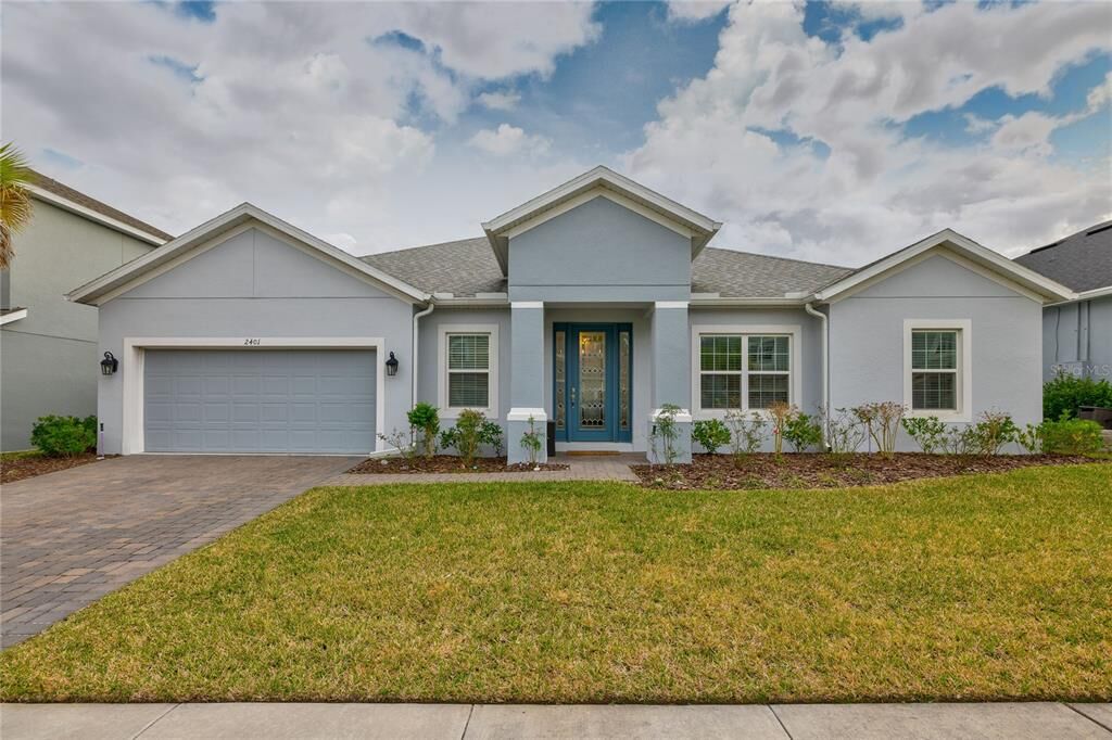 Property Photo: 2401 Ellaville Lane FL 32765