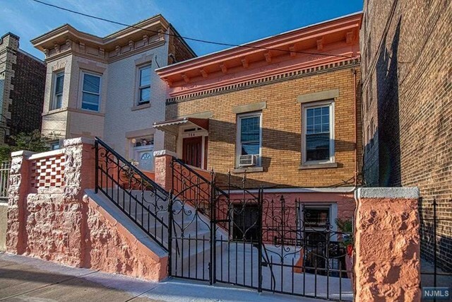 584 59th Street  West New York NJ 07093 photo