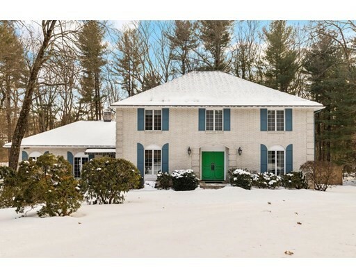 Property Photo: 8 Newtowne Way MA 01824