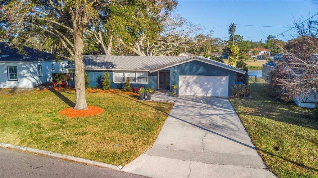 Property Photo:  1869 Lakewood Drive S  FL 33712 