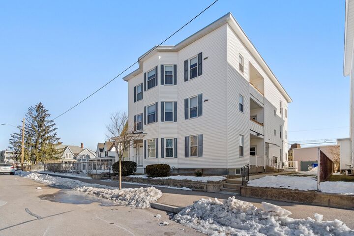 Property Photo: 385 Hevey Street NH 03102
