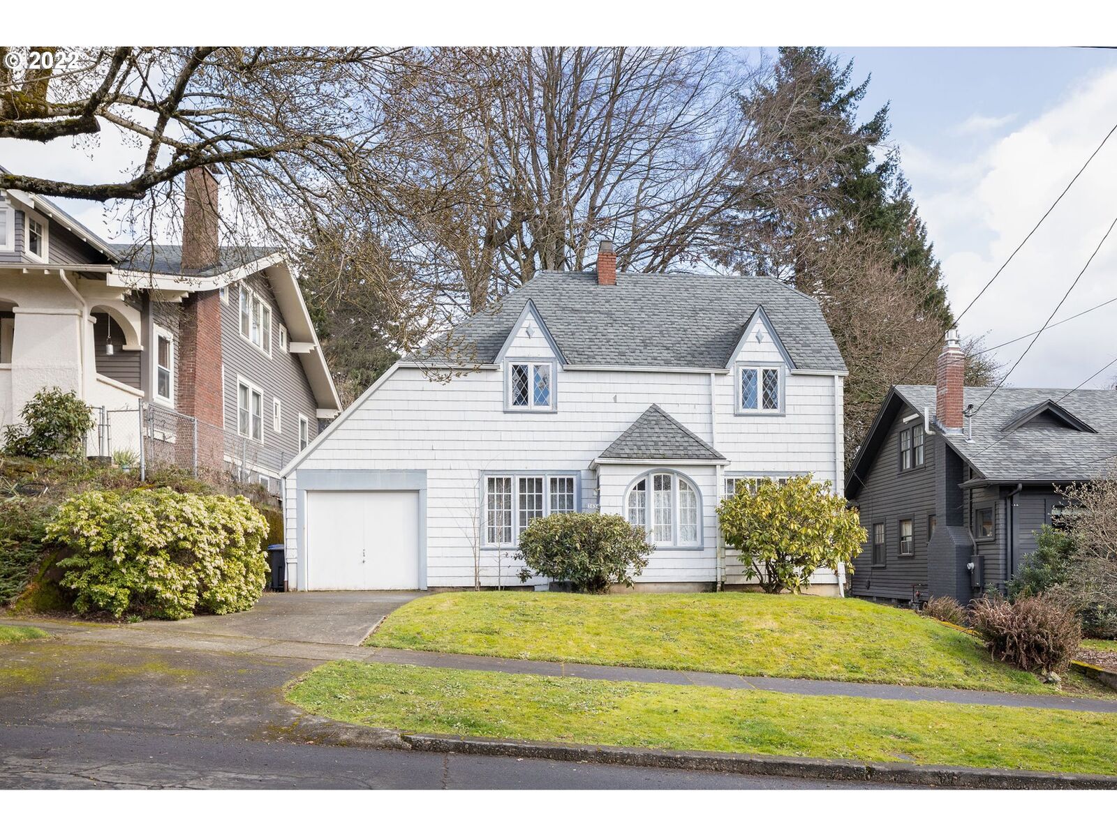 Property Photo: 3834 NE 23rd Ave OR 97212