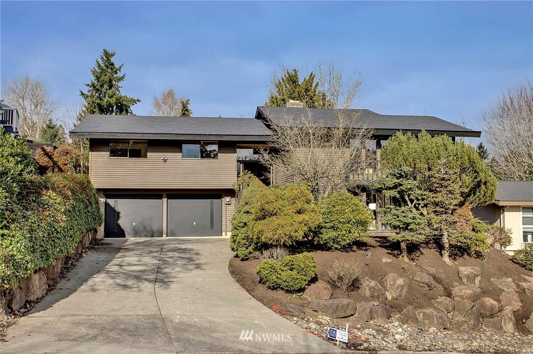 Property Photo:  3720 NE 150th Street  WA 98155 