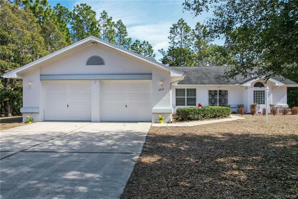 Property Photo:  2915 W Lantana Drive  FL 34465 