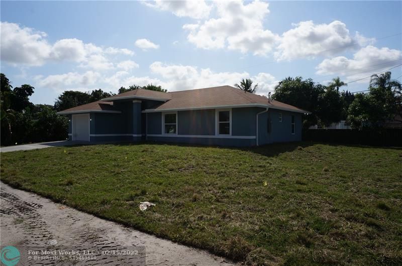Property Photo: 4450 Potomac Ave FL 33406