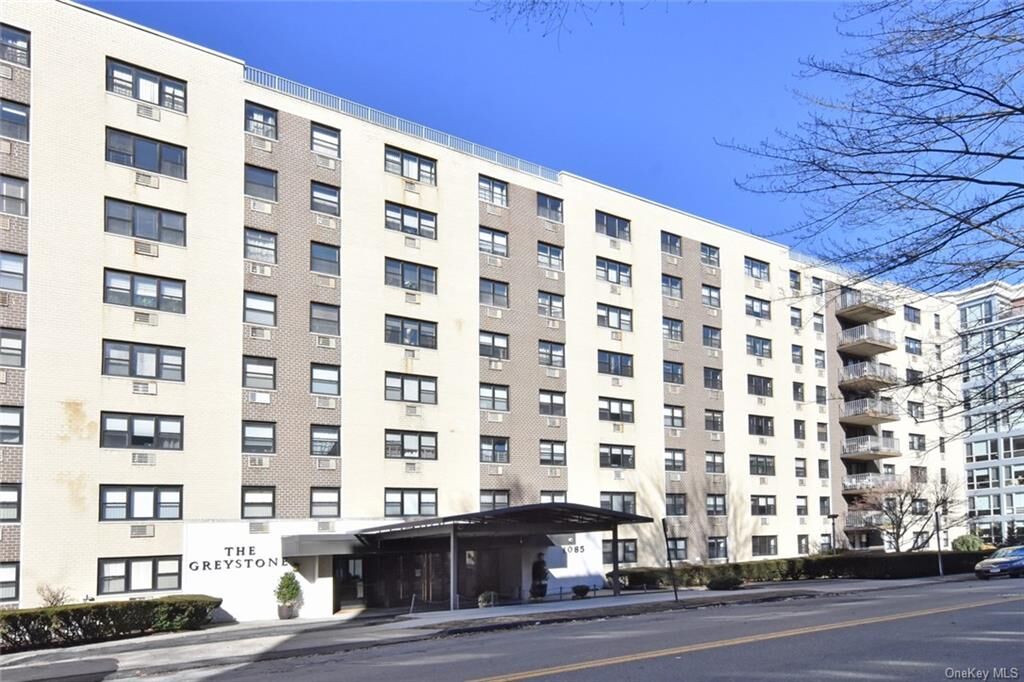 Property Photo: 1085 Warburton Avenue 817 NY 10701