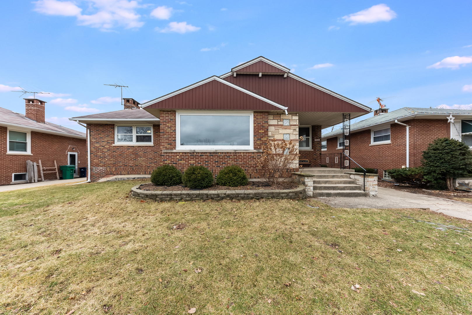 Property Photo: 10265 Kipling Street IL 60154