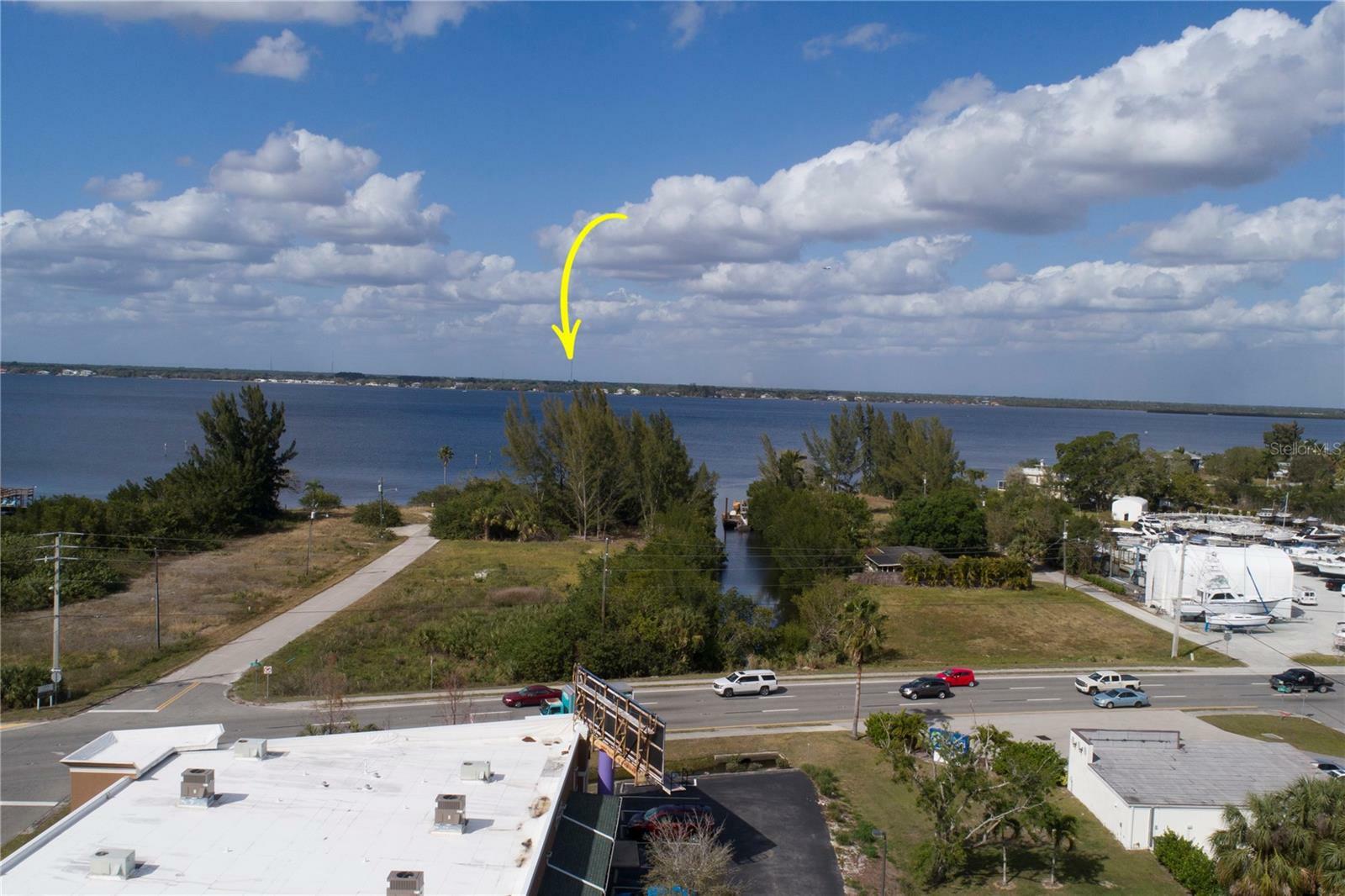 Property Photo:  6162 Landings Way  FL 33950 