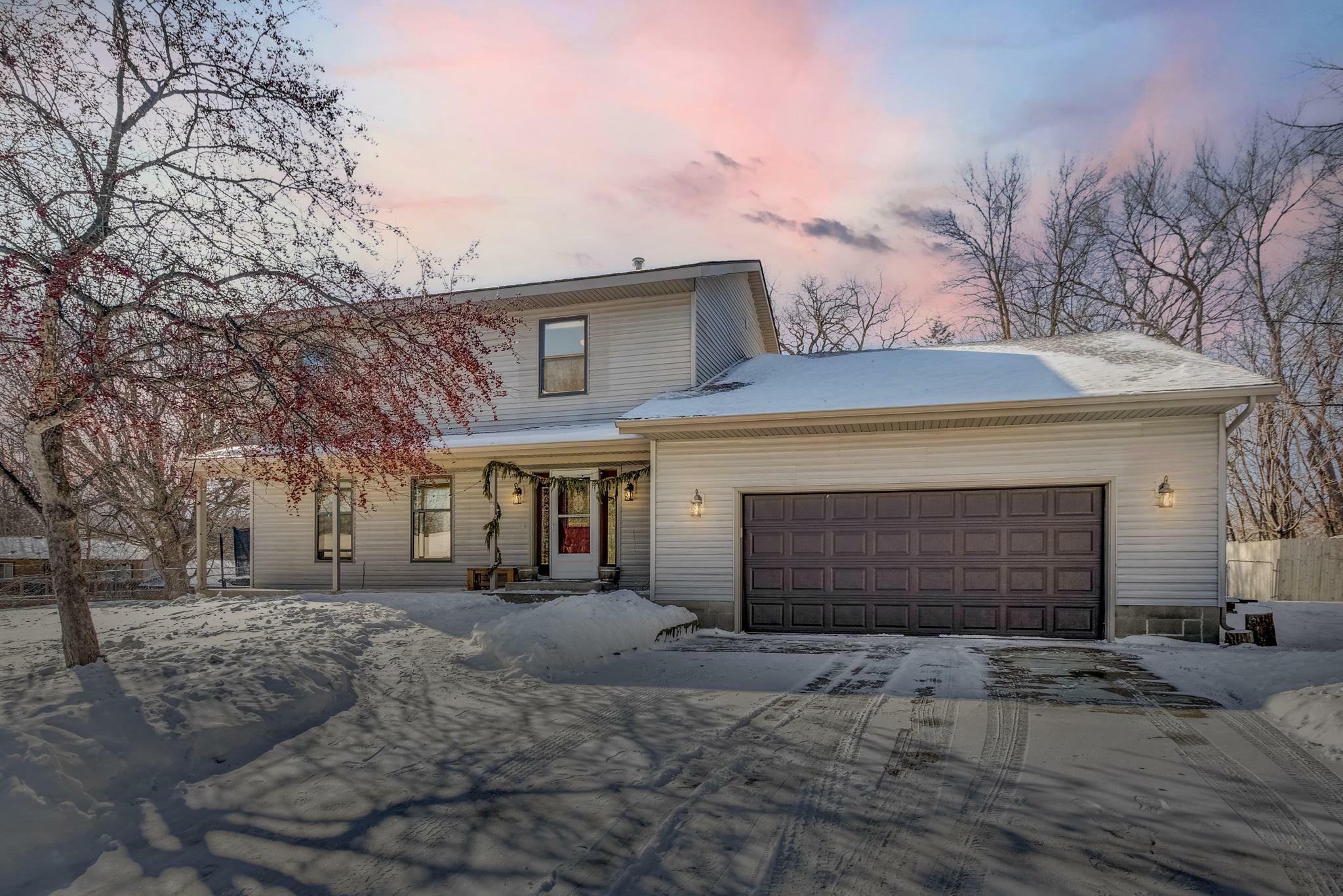 Property Photo:  1808 Cedar Place  MN 55313 