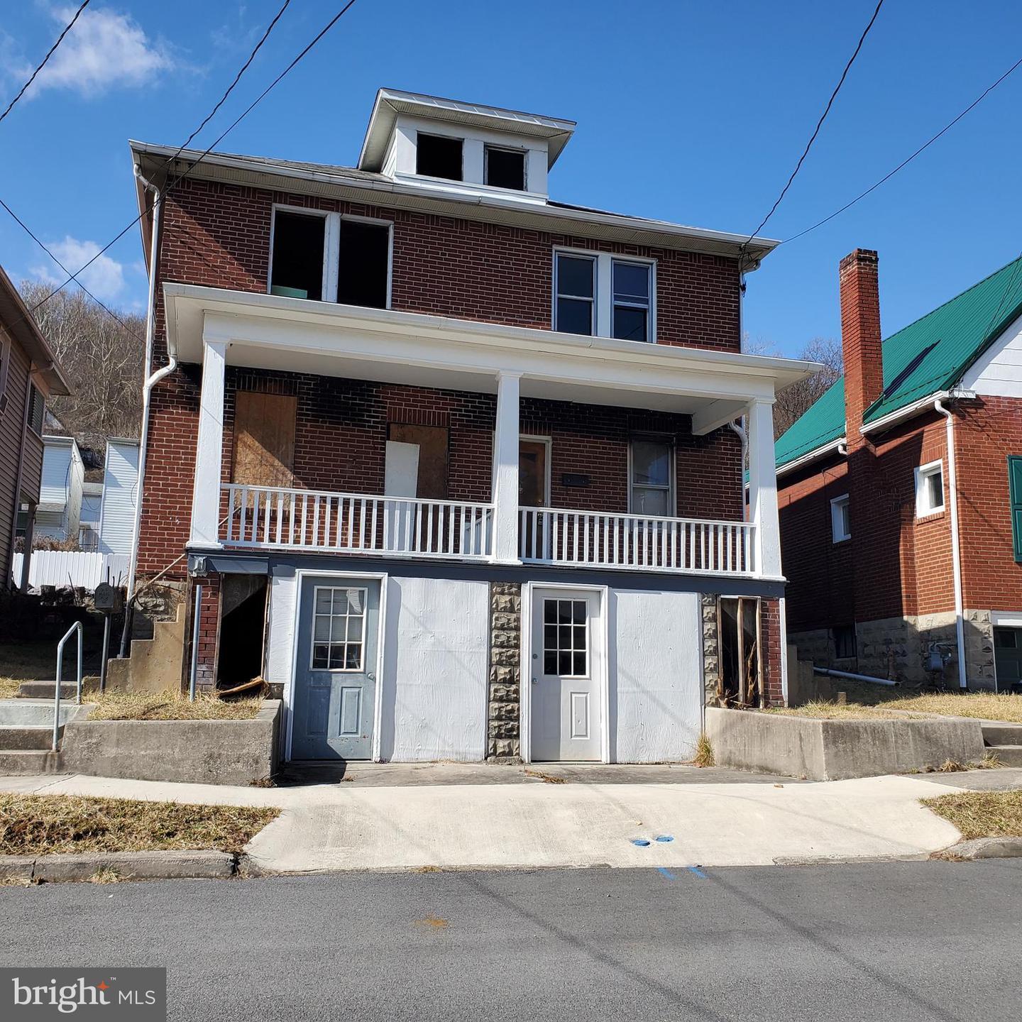 Property Photo: 616-618 Lincoln Street MD 21502