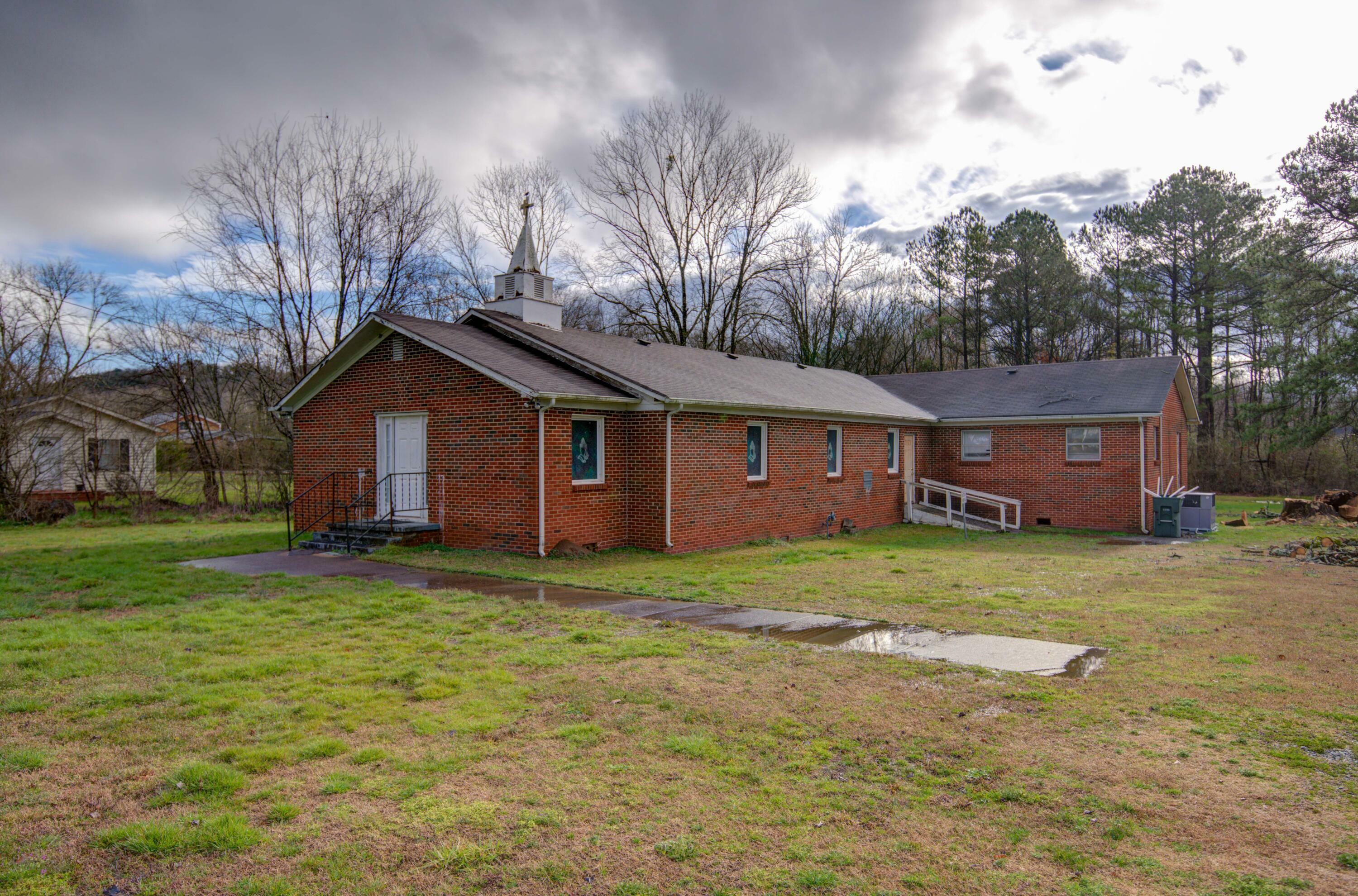 Property Photo: 824 Ogrady Drive TN 37419