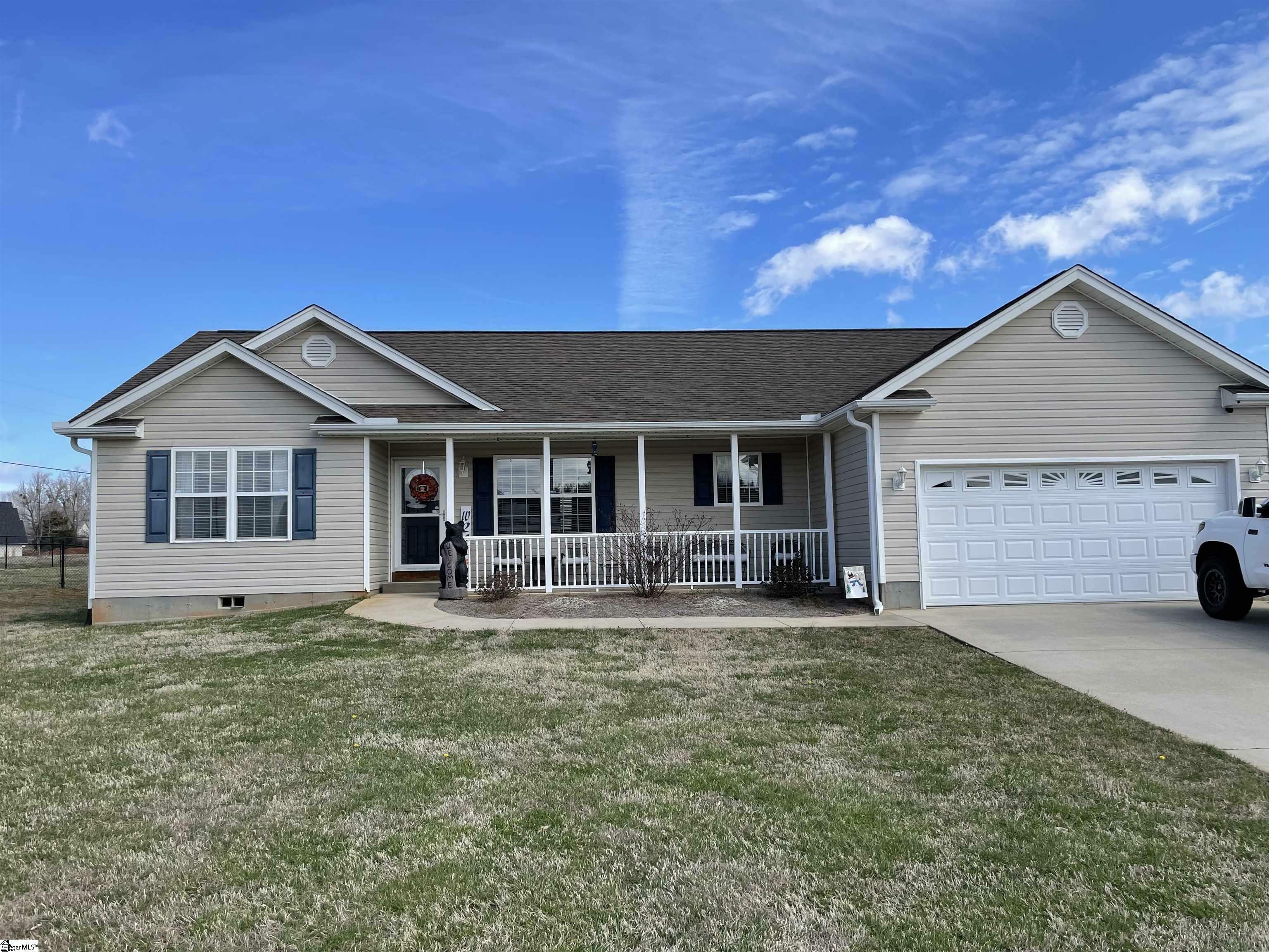 Property Photo:  1 Gratiot Lane  SC 29650 