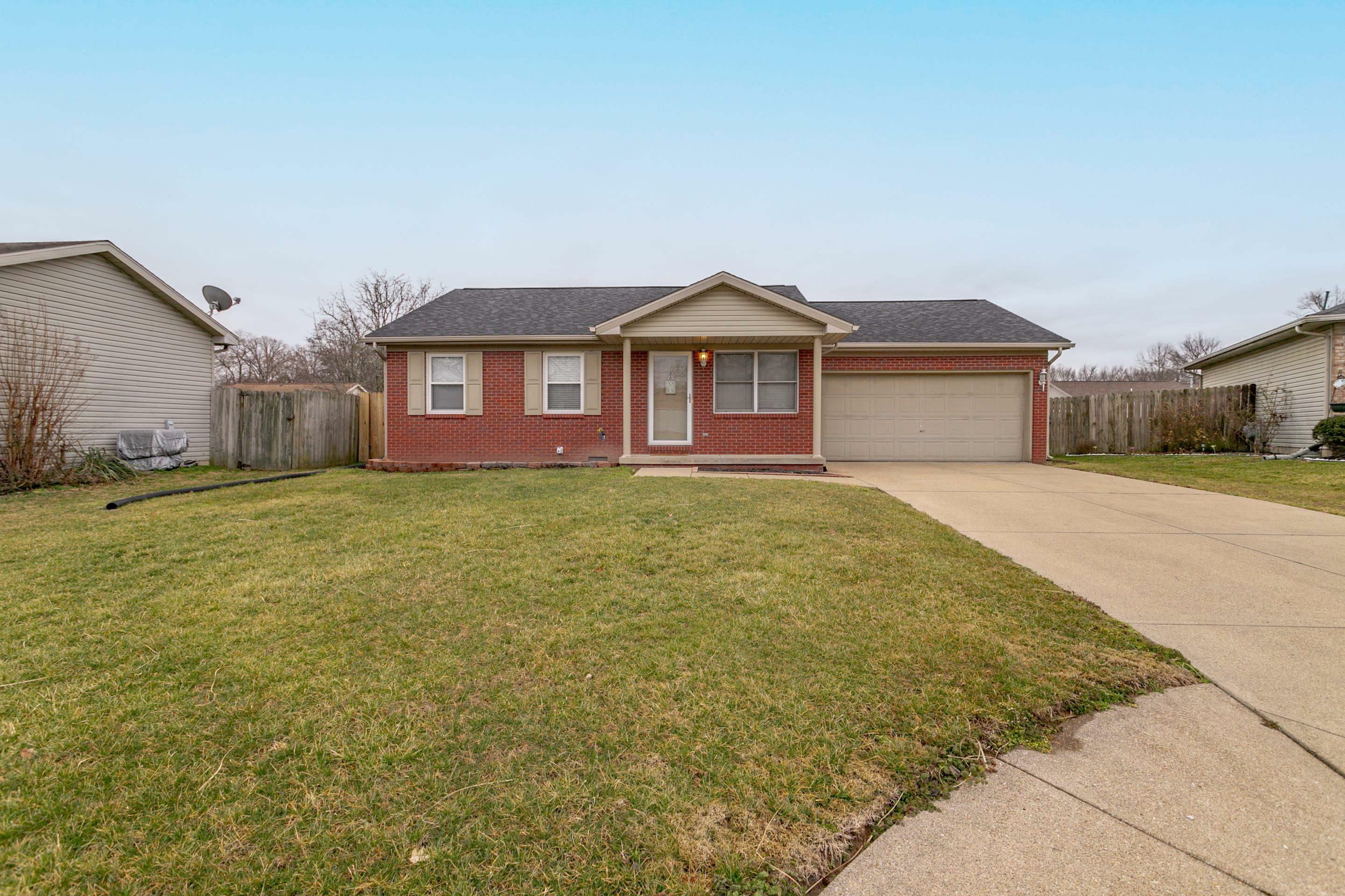 Property Photo: 1815 Woodsglen Court IN 47714