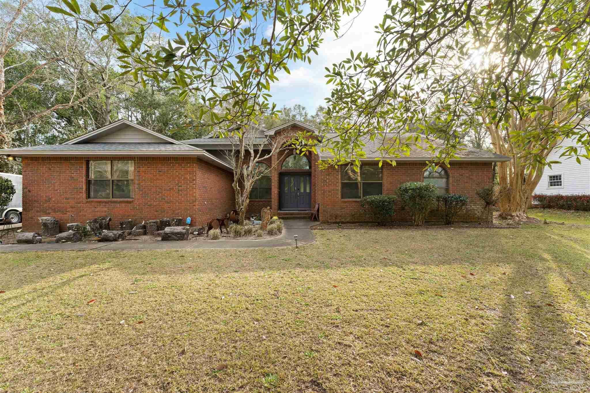 Property Photo:  546 Northcreek Cir  FL 32514 