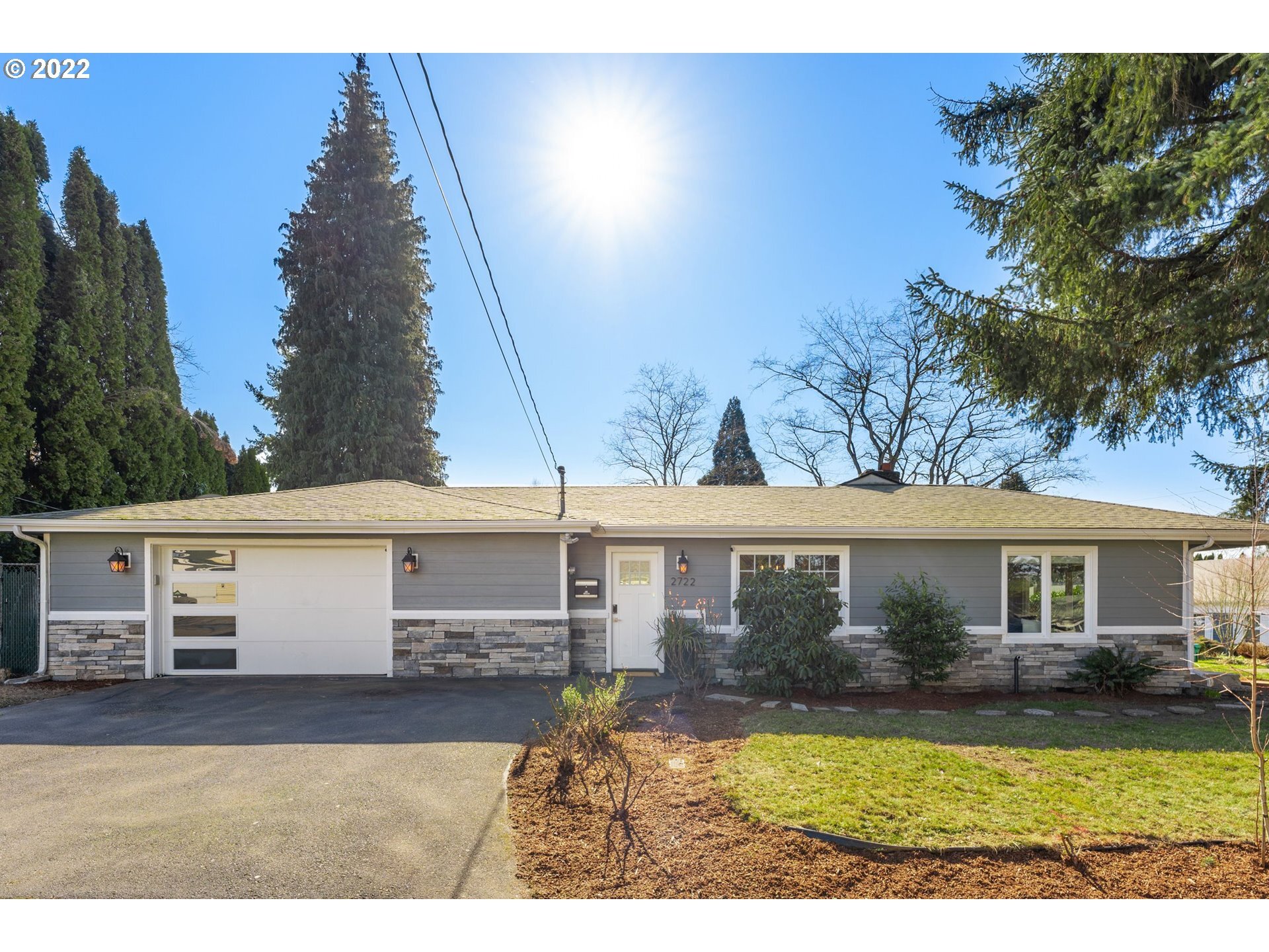 Property Photo: 2722 NE 105th Ave OR 97220