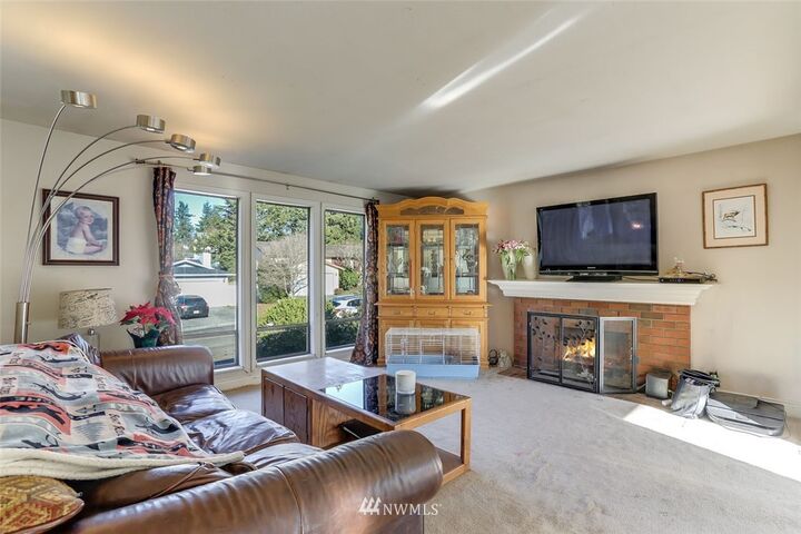 Property Photo: 15215 SE 178th Place WA 98058