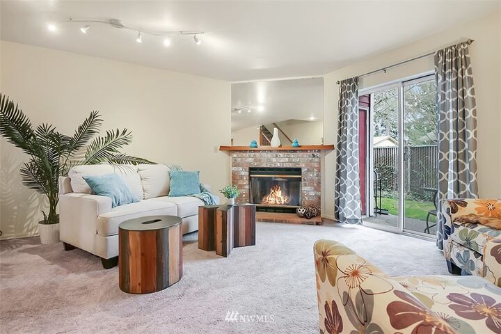 8102 238th Street SW B  Edmonds WA 98026 photo