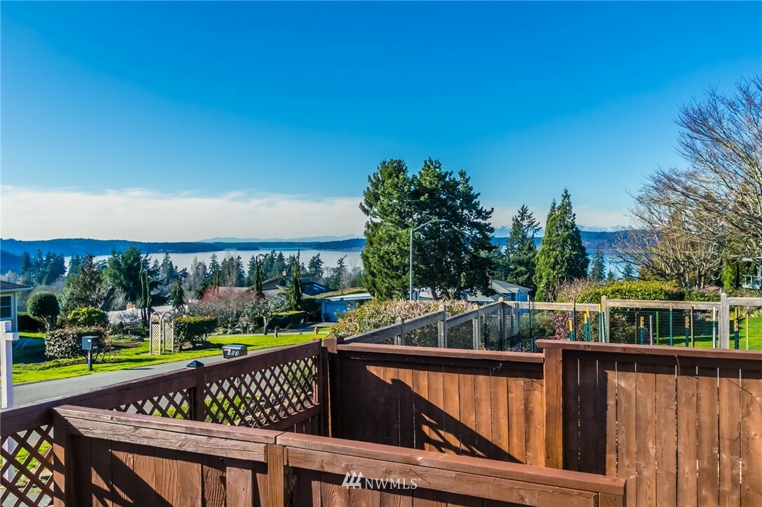 Property Photo:  707 Short Street  WA 98388 