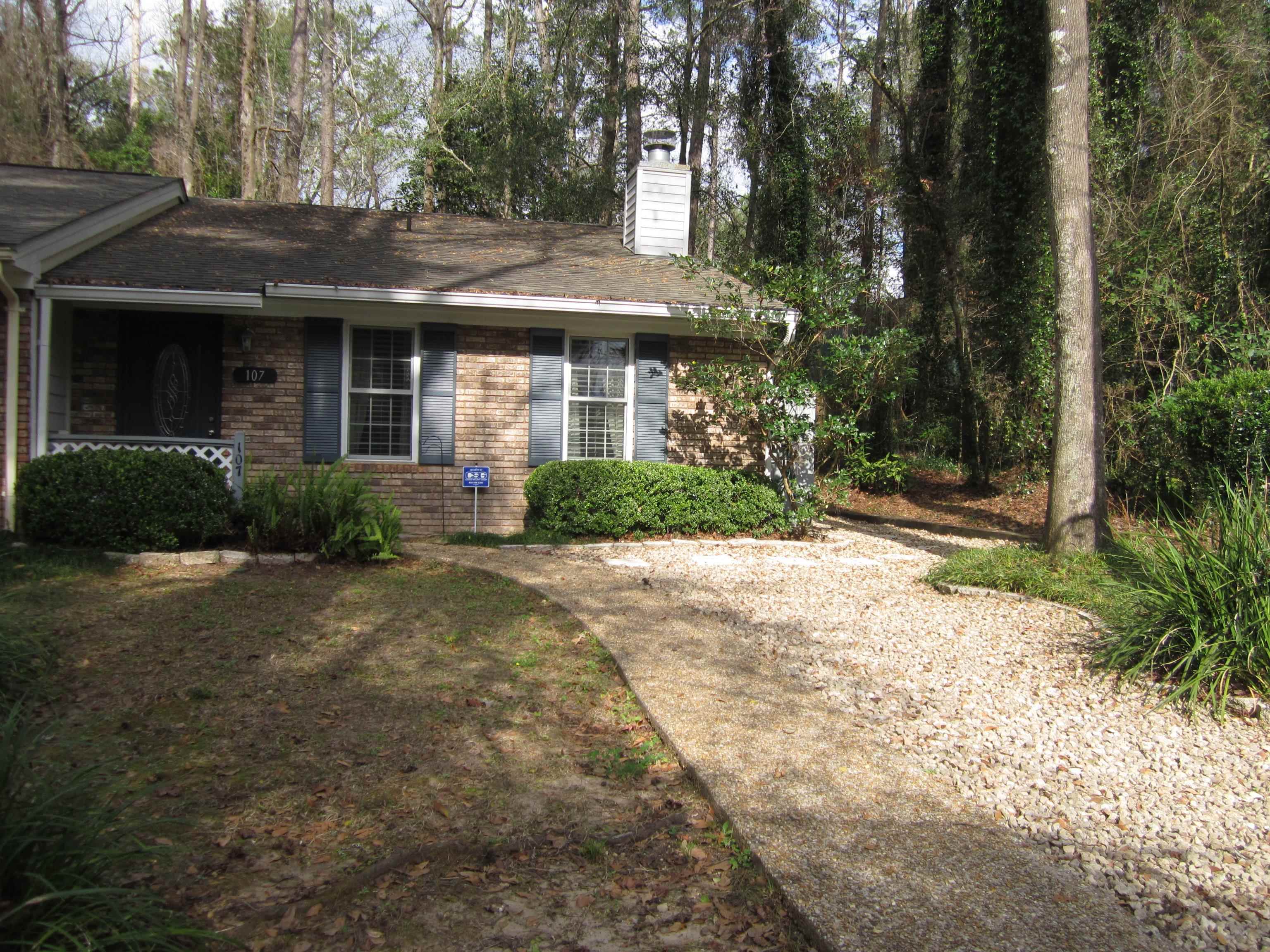 Property Photo:  107 W Whetherbine Way  FL 32301-8516 