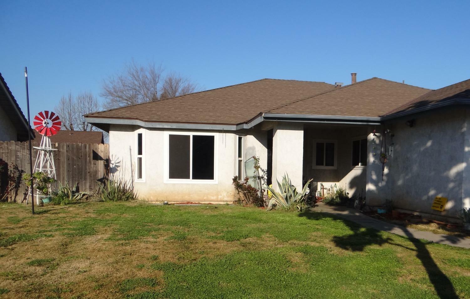 Property Photo:  3365 N Saratoga Avenue  CA 93722 