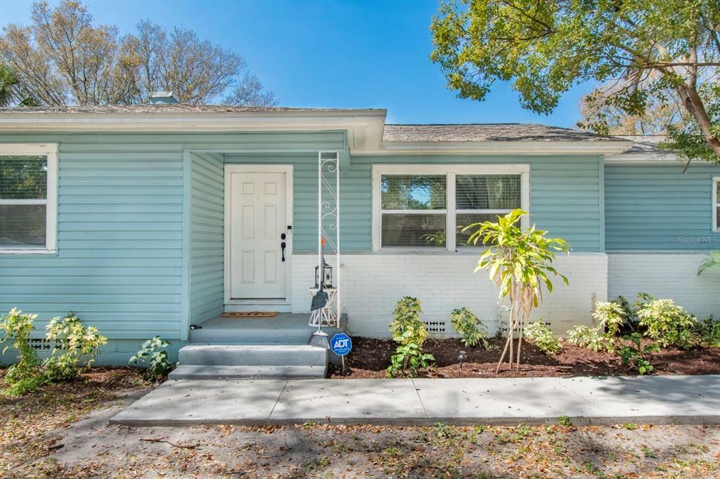 Property Photo:  1830 30th Lane SW  FL 33774 