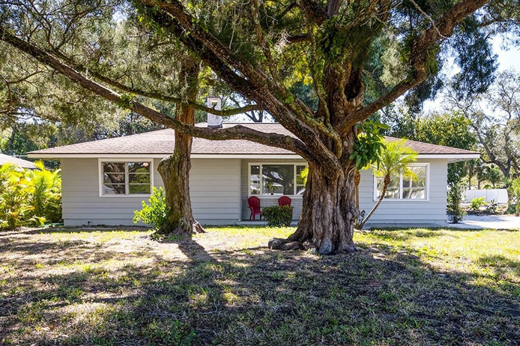 2704 Ringling Boulevard  Sarasota FL 34237 photo