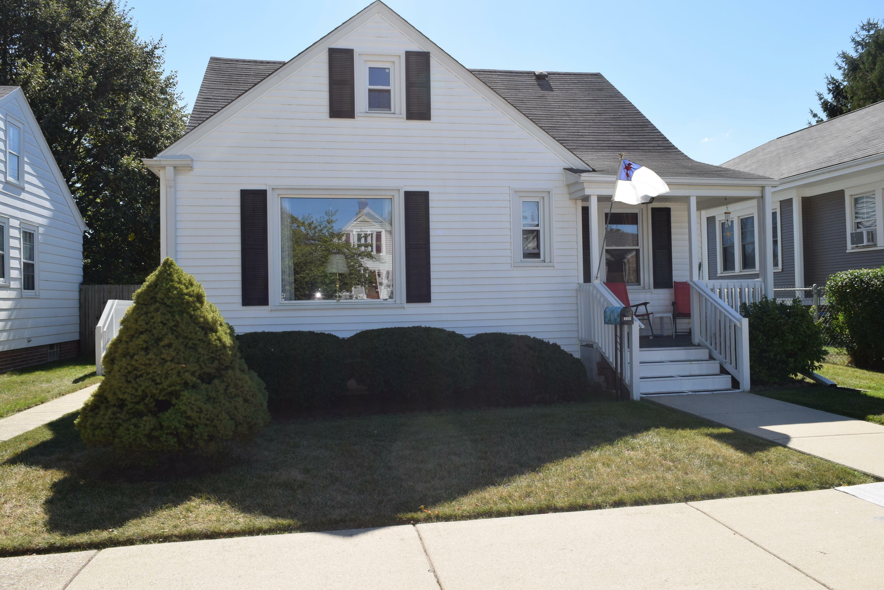 Property Photo:  1105 Layard Ave  WI 53402 