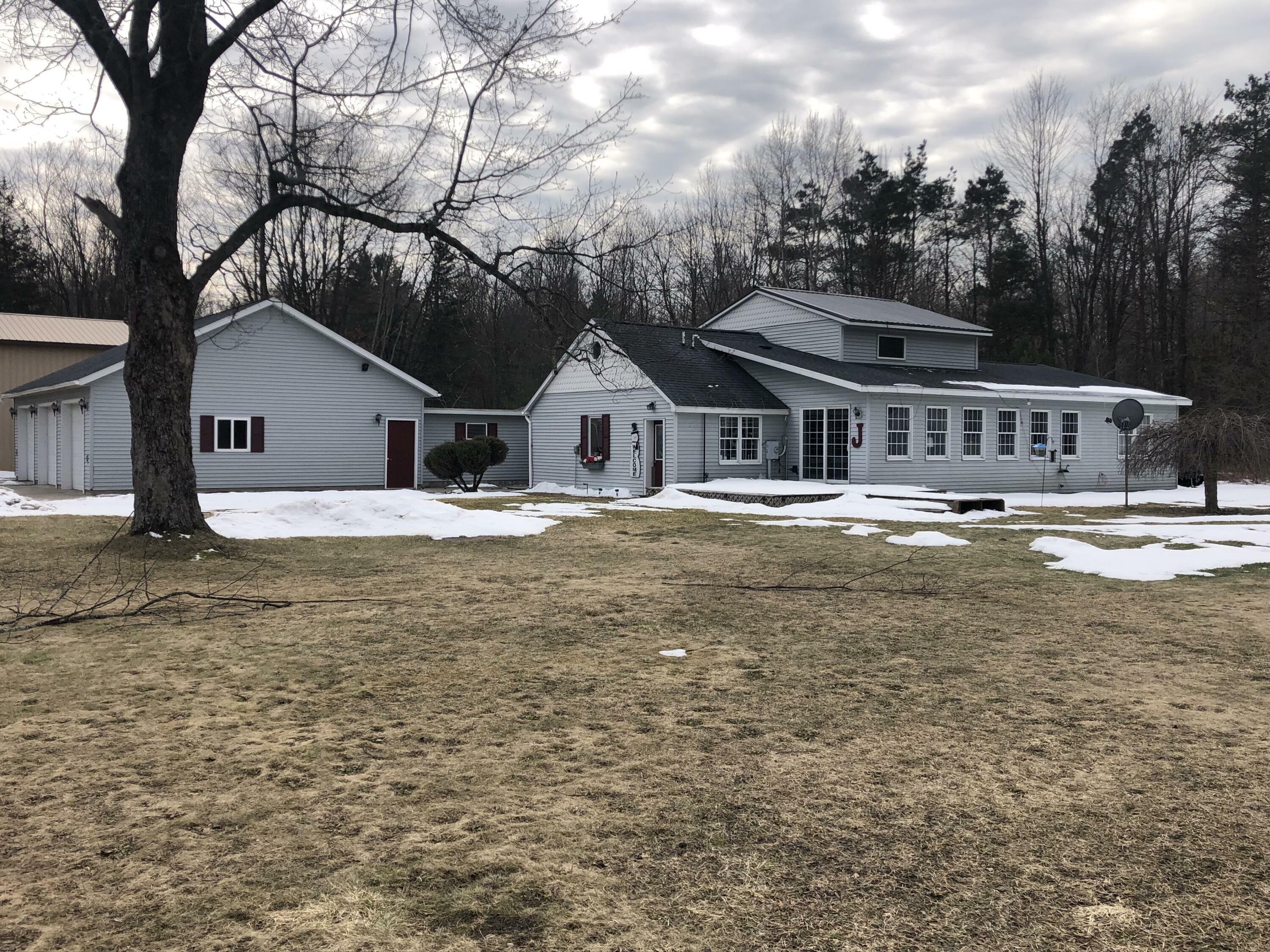 Property Photo: 4345 S Wolf Lake Road MI 49415