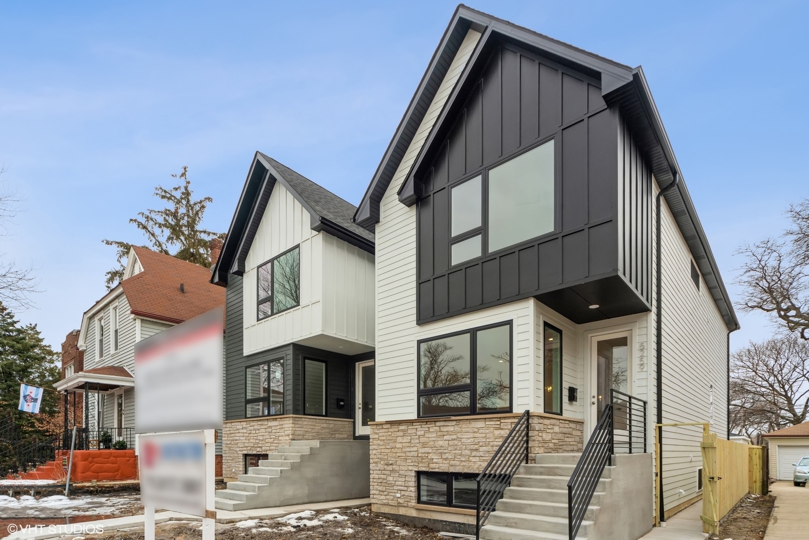 Property Photo: 5257 W Leland Avenue IL 60630