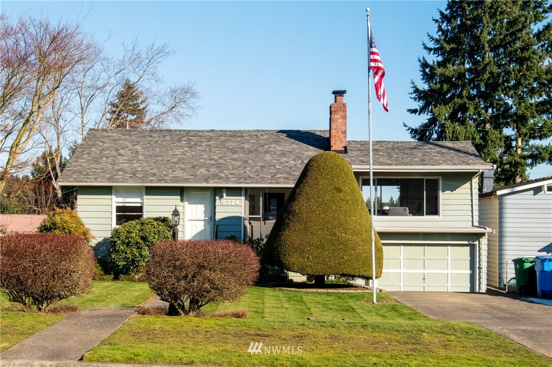 Property Photo:  16024 8th Avenue NE  WA 98155 