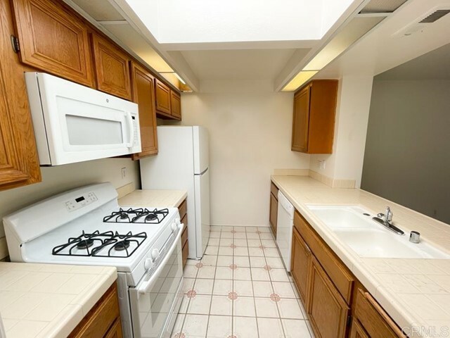 Property Photo:  6953 Sandpiper Place  CA 92009 