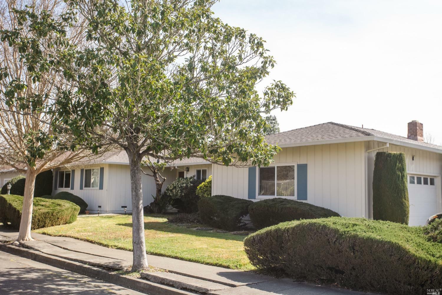 Property Photo:  4041 Shadowhill Drive  CA 95404 