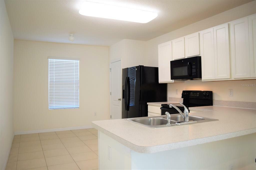 Property Photo:  9915 Hound Chase Drive  FL 33534 