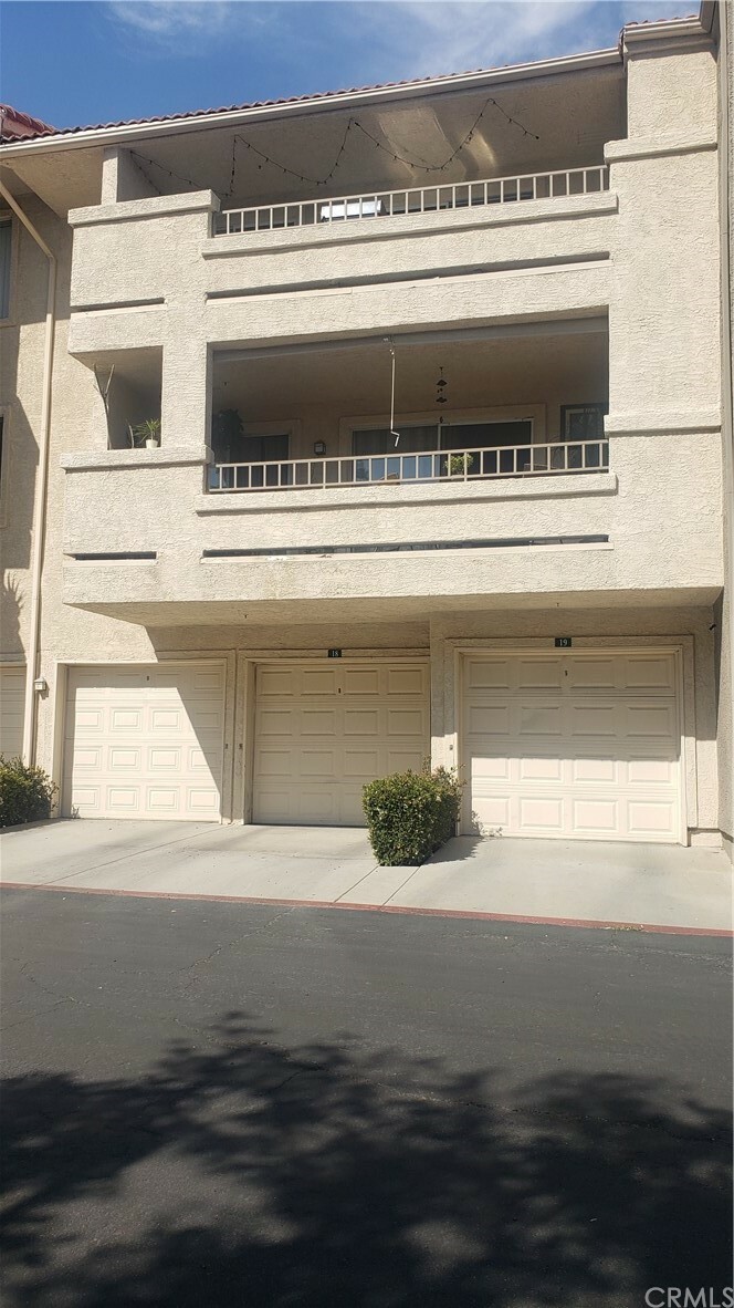 Property Photo:  1965 Las Colinas Circle 205  CA 92879 