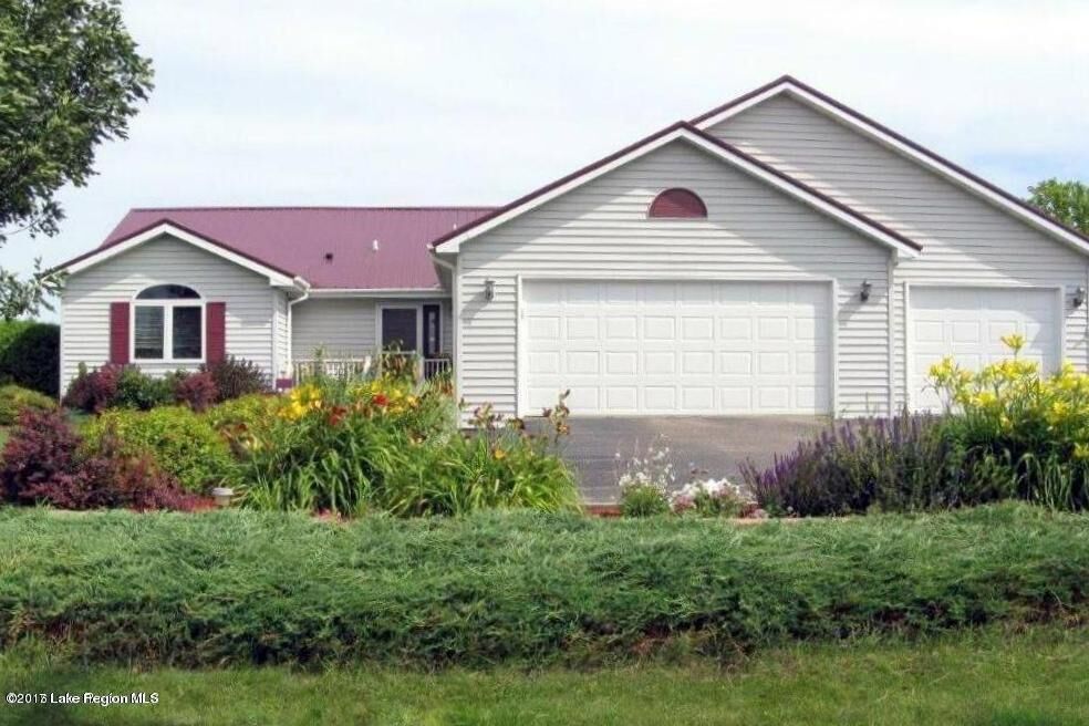 Property Photo:  13350 County Highway 117  MN 56324 