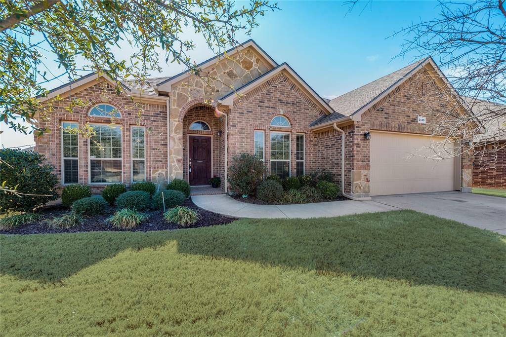 Property Photo:  2420 Silverthorn Court  TX 76177 