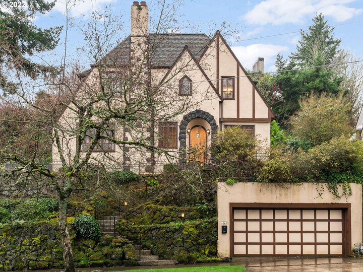 1524 SW Myrtle St  Portland OR 97201 photo