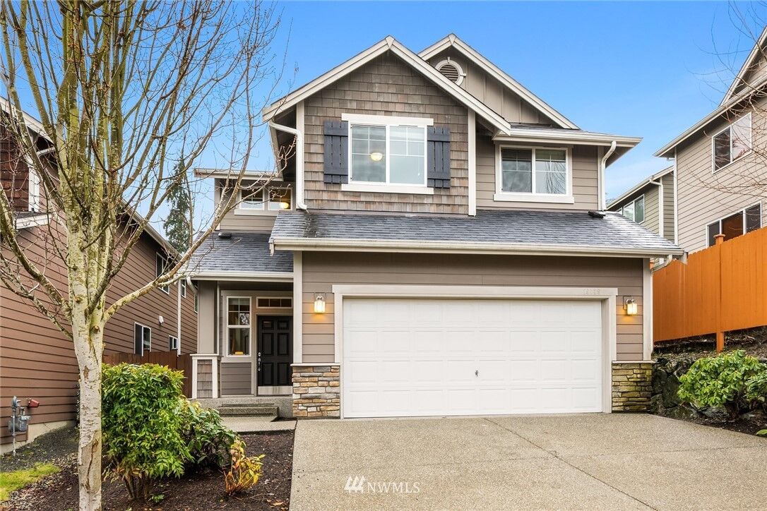 Property Photo: 19729 129th Avenue NE WA 98072