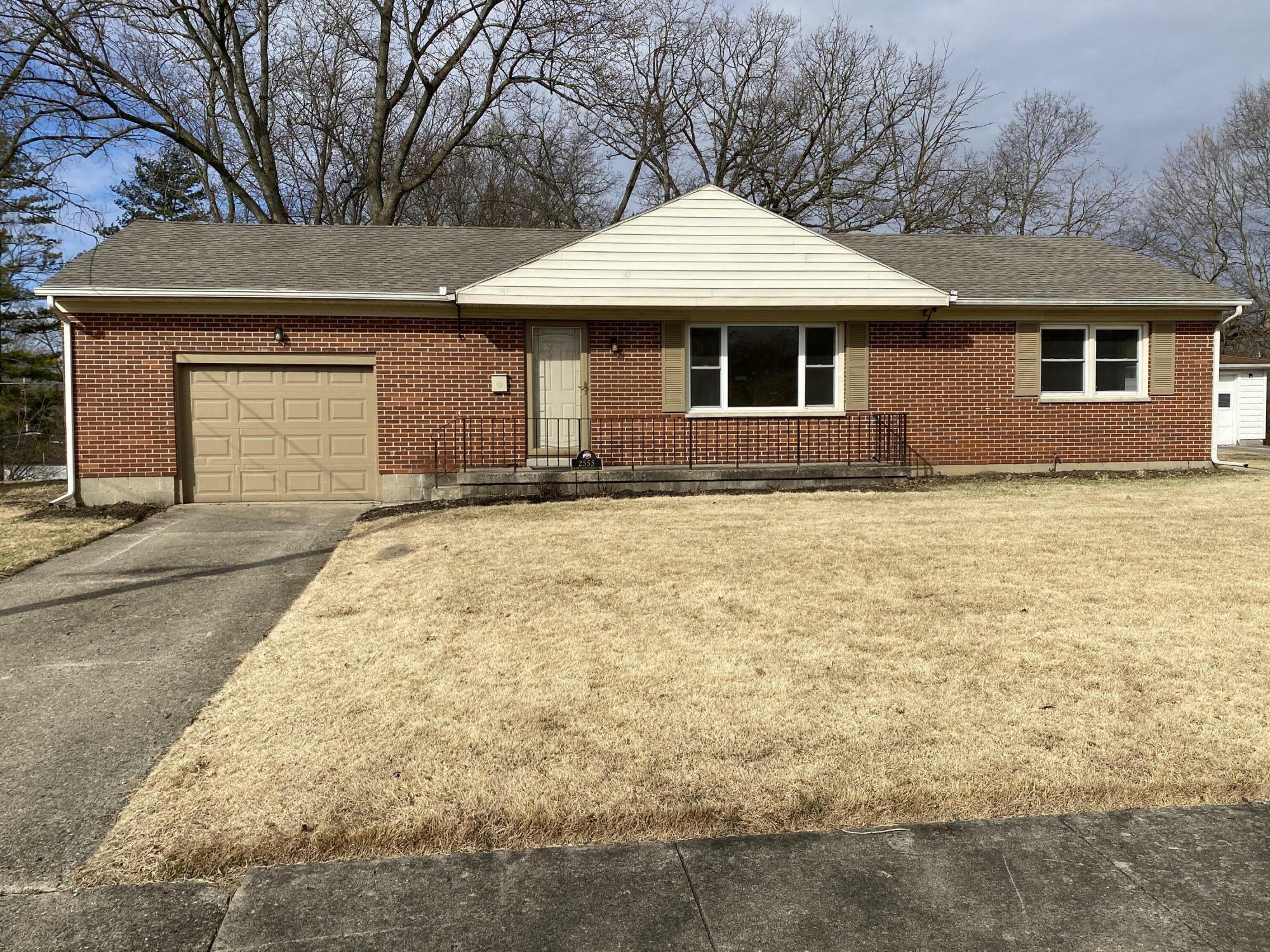 2555 Home Orchard Drive  Springfield OH 45503 photo
