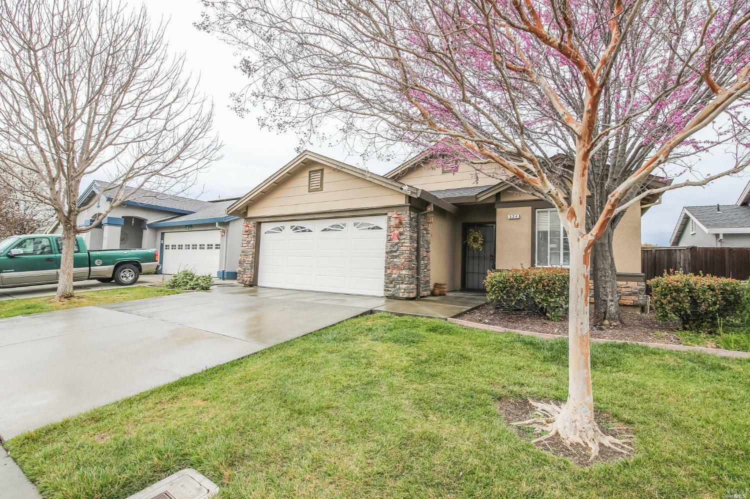 Property Photo: 324 Grand Canyon Drive CA 95687