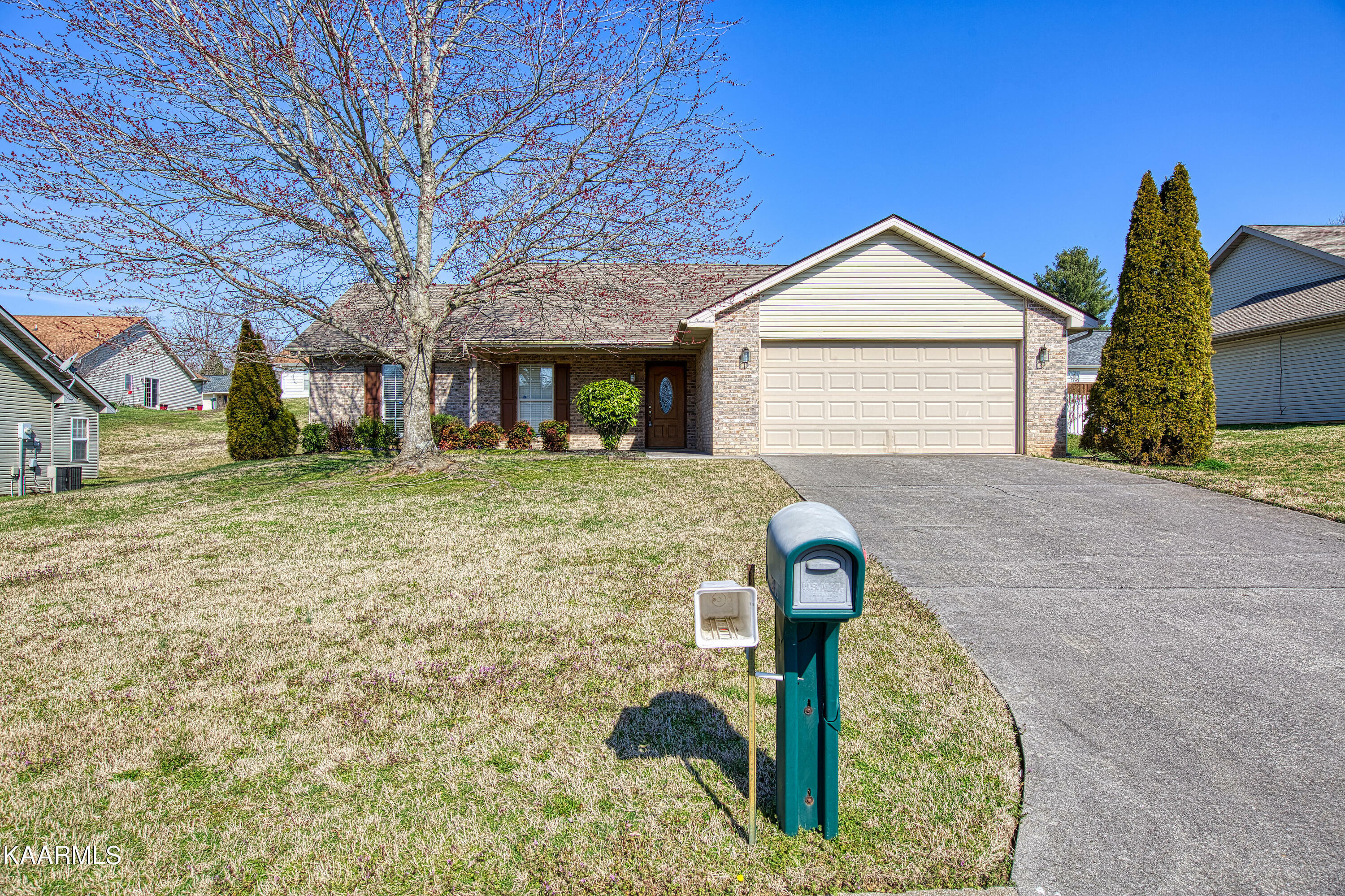 Property Photo:  2020 Southern Oaks Drive  TN 37801 